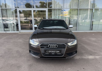 Подержанный автомобиль Audi A4 Sedan 2013 года (2 фото)