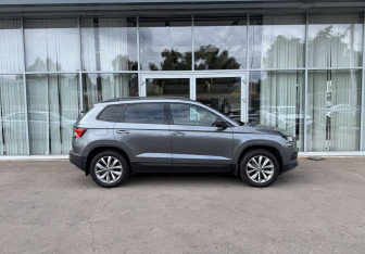 Подержанный автомобиль Skoda Karoq 2021 года (4 фото)