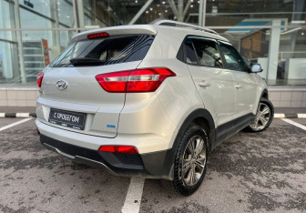 Подержанный автомобиль Hyundai Creta 2018 года (5 фото)