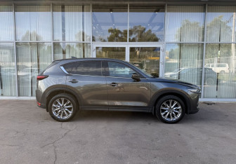 Подержанный автомобиль Mazda CX-5 2020 года (4 фото)