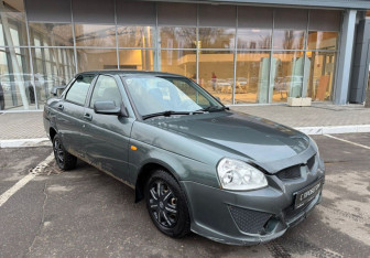 Подержанный автомобиль LADA (ВАЗ) Priora Sedan 2011 года (3 фото)