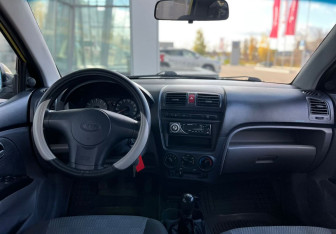 Подержанный автомобиль Kia Picanto 2007 года (9 фото)