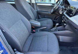 Подержанный автомобиль Skoda Rapid Liftback 2021 года (9 фото)