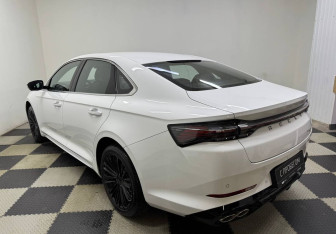 Новый Geely Preface 2024 (7 фото)