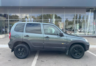 Подержанный автомобиль Chevrolet Niva 2016 года (4 фото)