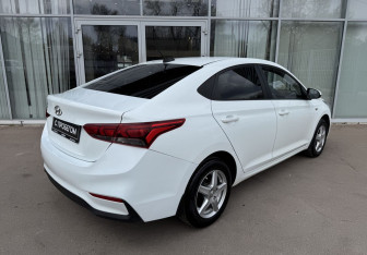 Подержанный автомобиль Hyundai Solaris Sedan 2018 года (5 фото)