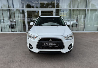 Подержанный автомобиль Mitsubishi ASX 2014 года (2 фото)