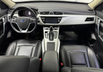 Подержанный автомобиль Geely Atlas 2019 года (10 фото)