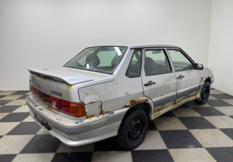 Подержанный автомобиль LADA (ВАЗ) 2115 2007 года (5 фото)