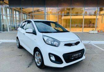 Подержанный автомобиль Kia Picanto 2014 года (3 фото)