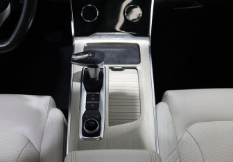 Подержанный автомобиль Exeed VX 2022 года (18 фото)