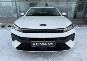 Подержанный автомобиль Москвич 6 2023 года (2 фото)