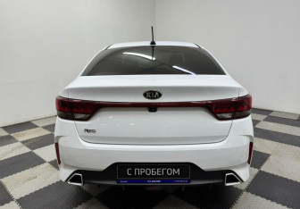 Подержанный автомобиль Kia Rio Sedan 2020 года (6 фото)