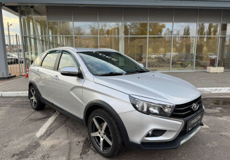 Подержанный автомобиль LADA (ВАЗ) Vesta Wagon 2019 года (3 фото)