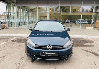 Подержанный автомобиль Volkswagen Golf Hatchback 2011 года (2 фото)