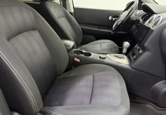 Подержанный автомобиль Nissan Qashqai 2012 года (10 фото)
