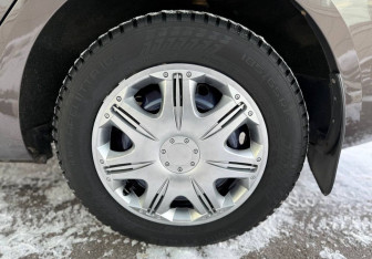 Подержанный автомобиль LADA (ВАЗ) Vesta Wagon 2019 года (12 фото)