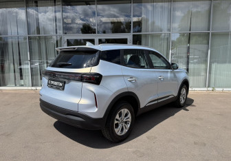 Подержанный автомобиль Chery Tiggo 4 2025 года (5 фото)