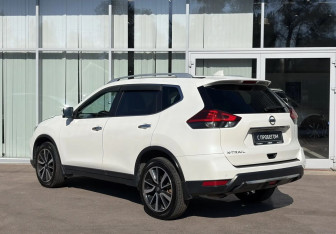 Подержанный автомобиль Nissan X-Trail 2019 года (7 фото)