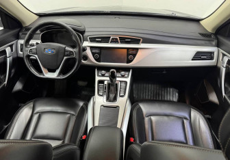 Подержанный автомобиль Geely Atlas 2019 года (11 фото)