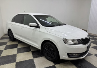 Подержанный автомобиль Skoda Rapid Liftback 2019 года (3 фото)