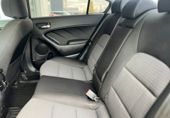 Подержанный автомобиль Kia Cerato Sedan 2014 года (10 фото)