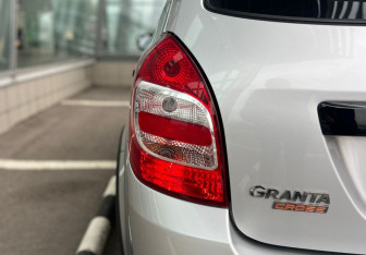 Подержанный автомобиль LADA (ВАЗ) Granta Wagon 2023 года (16 фото)