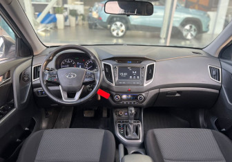 Подержанный автомобиль Hyundai Creta 2018 года (9 фото)