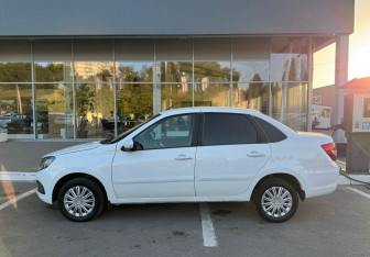 Подержанный автомобиль LADA (ВАЗ) Granta Sedan 2019 года (8 фото)