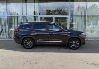 Подержанный автомобиль Chery Tiggo 8 Pro 2021 года (4 фото)