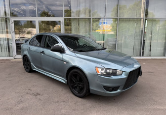 Подержанный автомобиль Mitsubishi Lancer Sedan 2008 года (3 фото)