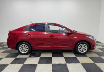 Подержанный автомобиль Hyundai Solaris Sedan 2017 года (4 фото)