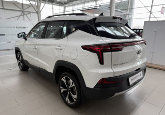 Подержанный автомобиль Москвич 3 2023 года (7 фото)