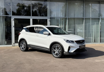Подержанный автомобиль Geely Coolray 2023 года (3 фото)