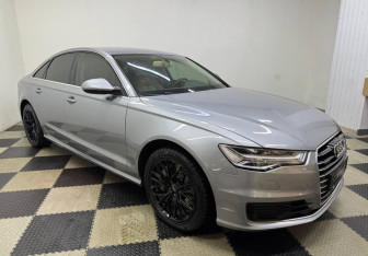 Подержанный автомобиль Audi A6 Sedan 2015 года (3 фото)