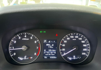 Подержанный автомобиль Hyundai Creta 2018 года (12 фото)