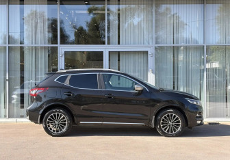 Подержанный автомобиль Nissan Qashqai 2019 года (4 фото)