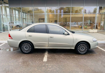 Подержанный автомобиль Nissan Almera Classic 2007 года (4 фото)