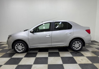 Подержанный автомобиль Renault Logan Sedan 2016 года (8 фото)