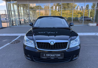 Подержанный автомобиль Skoda Octavia Liftback 2011 года (2 фото)