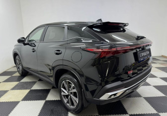 Подержанный автомобиль Omoda C5 2024 года (7 фото)