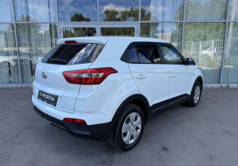 Подержанный автомобиль Hyundai Creta 2017 года (5 фото)