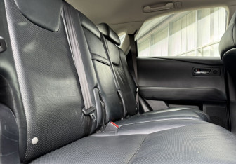 Подержанный автомобиль Lexus RX 2015 года (11 фото)