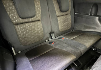 Подержанный автомобиль Mitsubishi Xpander 2022 года (12 фото)