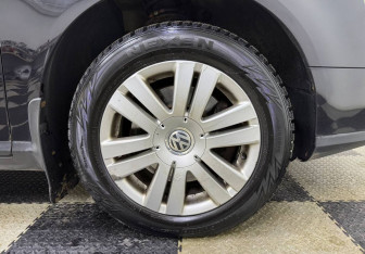 Подержанный автомобиль Volkswagen Passat Sedan 2008 года (12 фото)