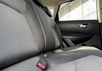 Подержанный автомобиль Nissan Qashqai 2013 года (11 фото)