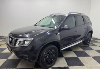 Подержанный автомобиль Nissan Terrano 2017 года (1 фото)
