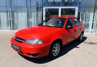 Подержанный автомобиль Daewoo Nexia Sedan 2010 года (1 фото)