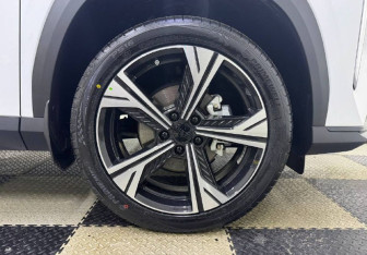 Подержанный автомобиль Geely Cityray 2024 года (13 фото)