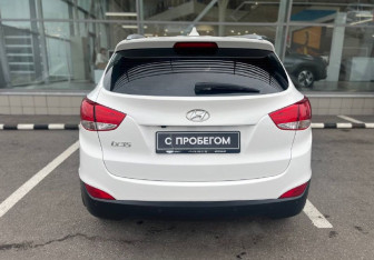 Подержанный автомобиль Hyundai ix35 2014 года (6 фото)